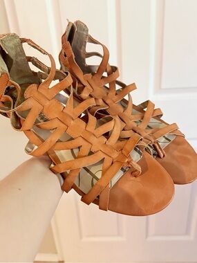 Sam and Libby - Women's Strappy Gladiator Sandals - Tan